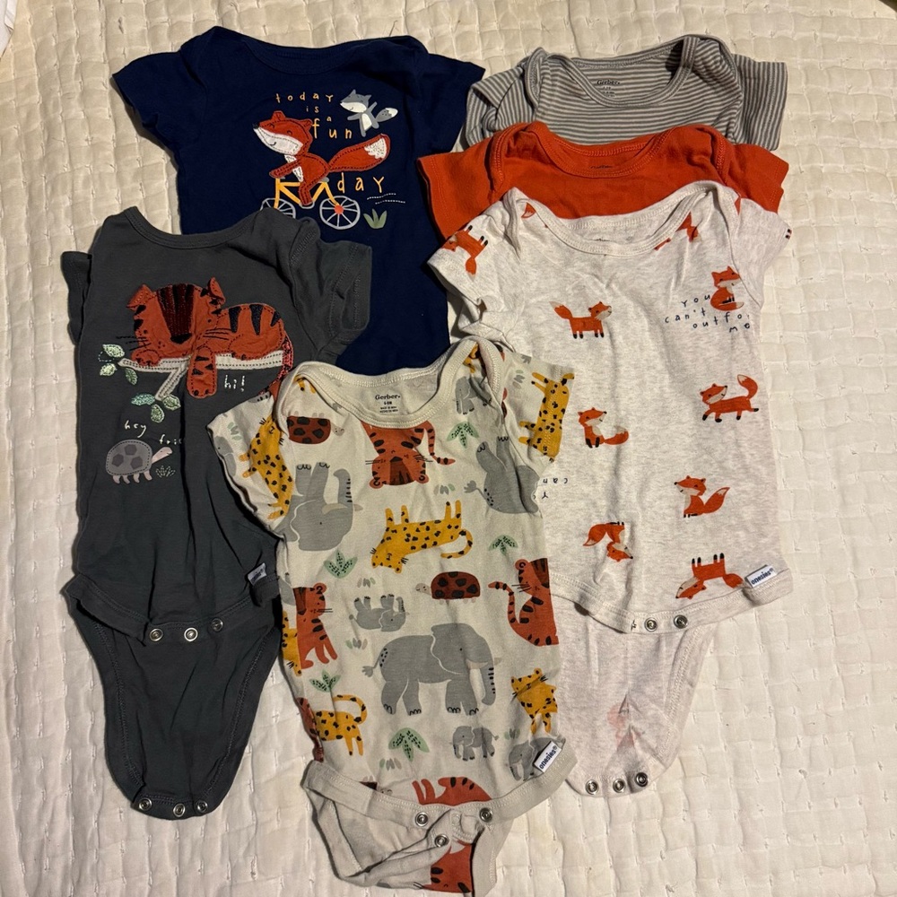 Baby Animal Print Bodysuits Set and Footies 6-9 months